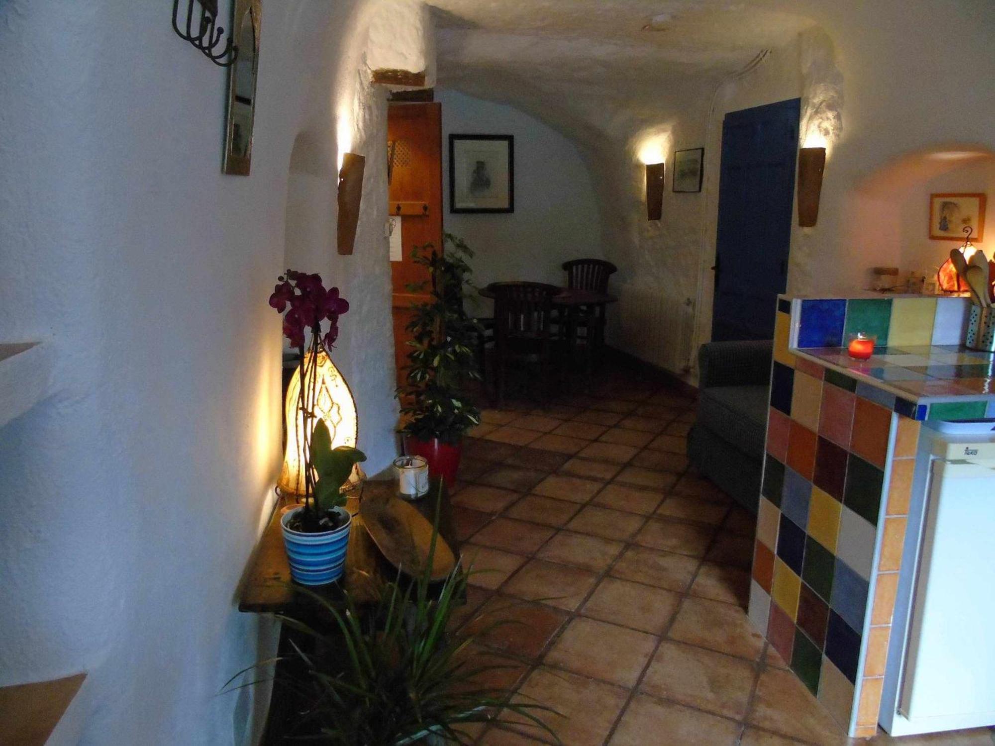 Cuevas Andalucia Guest House Baza Room photo