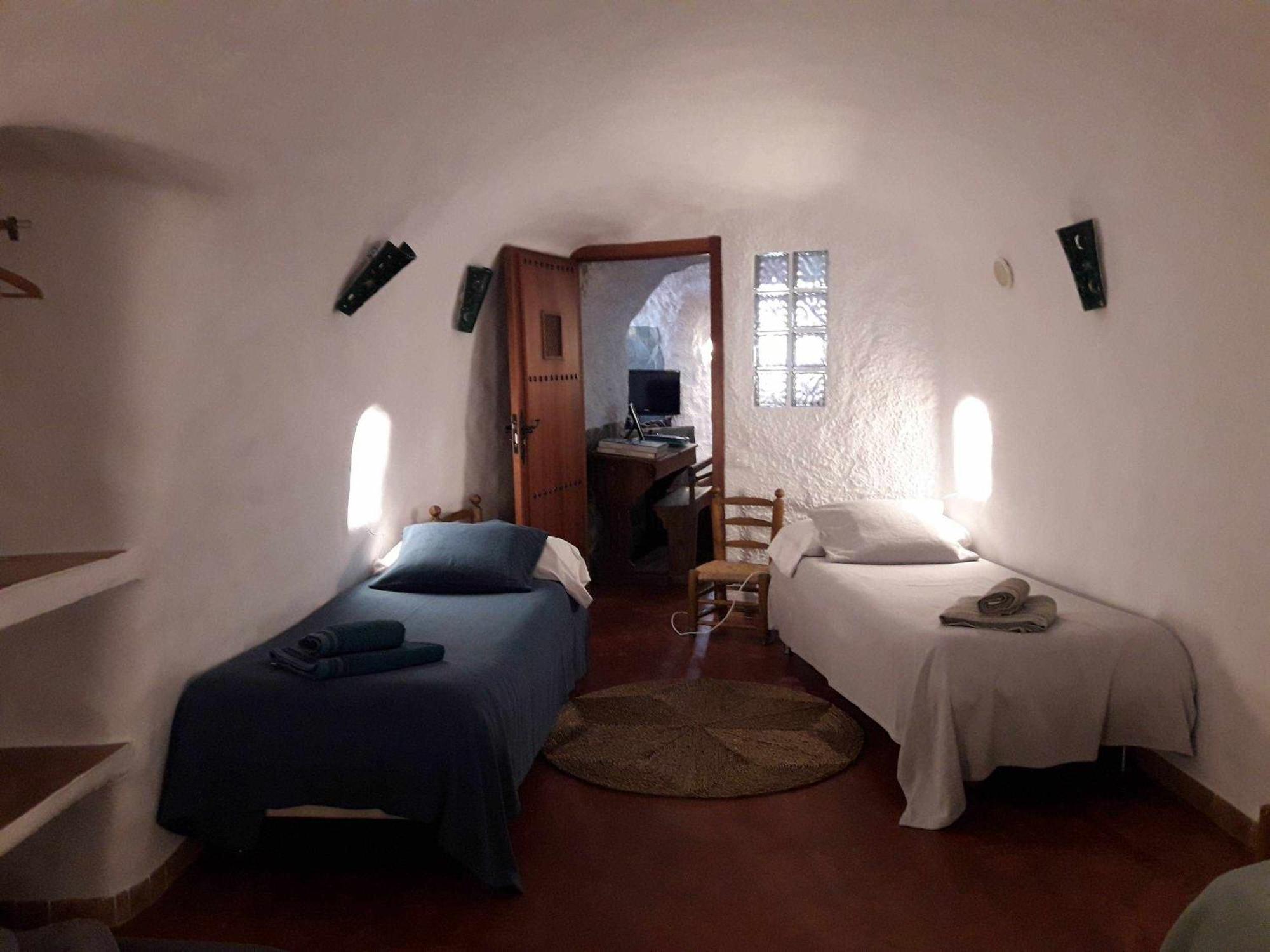 Cuevas Andalucia Guest House Baza Exterior photo