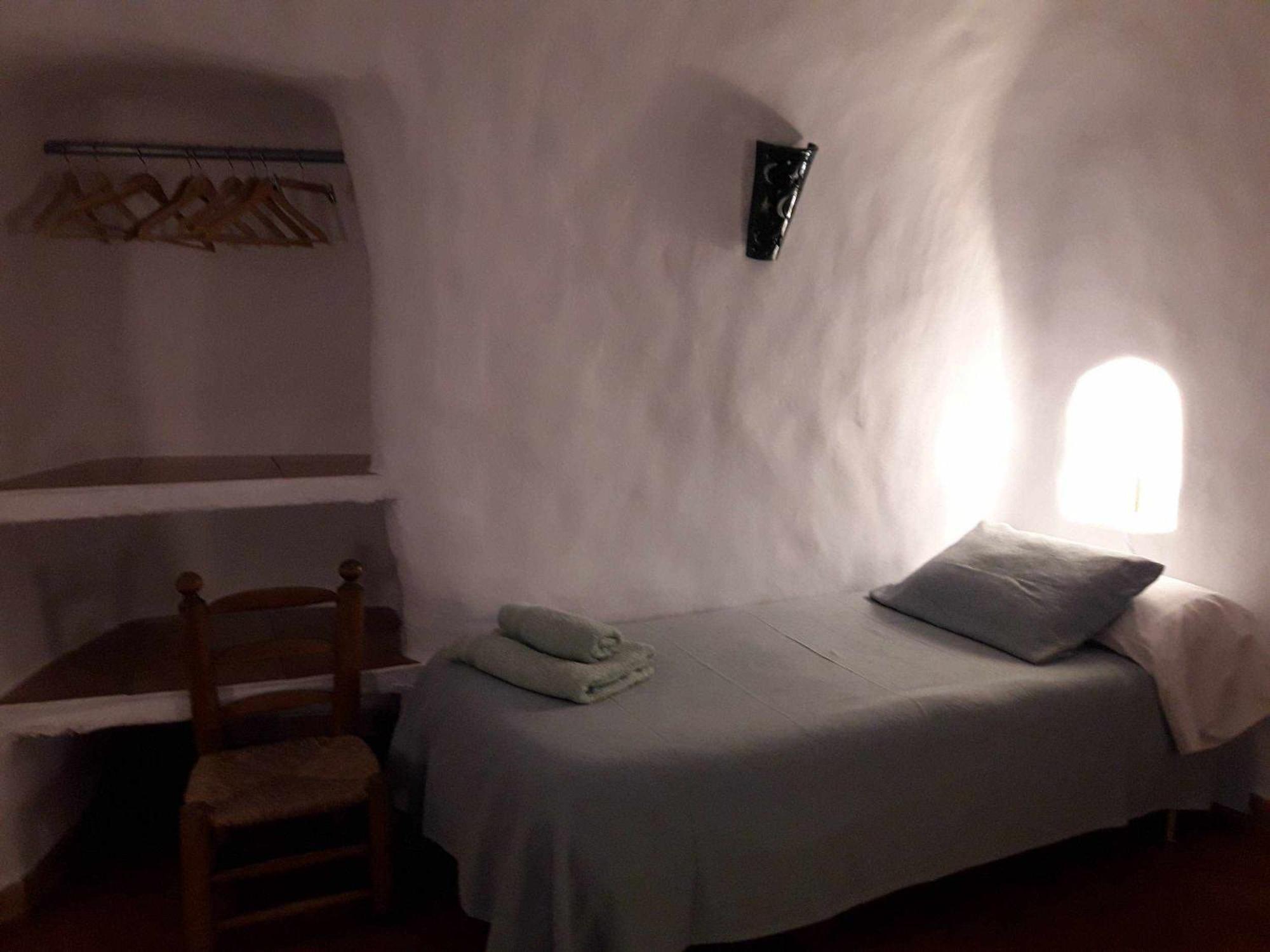 Cuevas Andalucia Guest House Baza Room photo